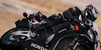 2006 Honda CBR1000RR Review: Superbike at Buttonwillow Honda CBR1000RR Review
