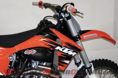 2011-ktm-ims-large-capacity-fuel-tanks 2
