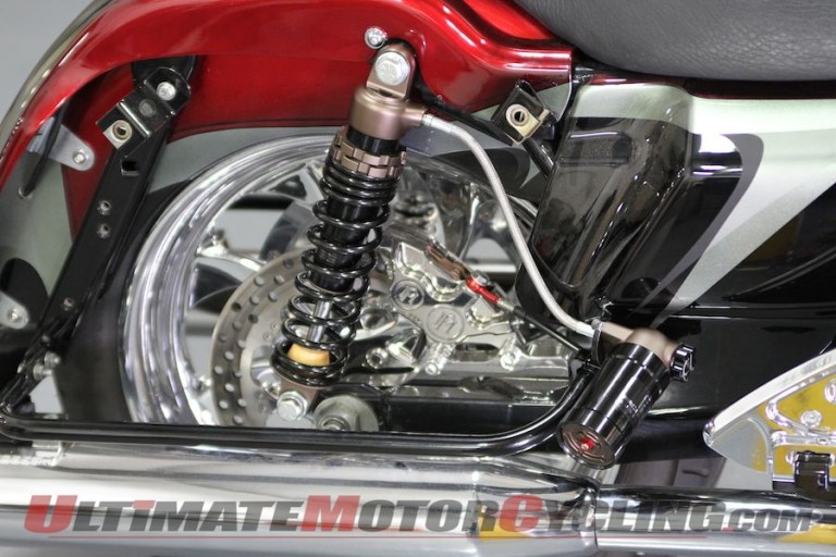 Progressive Suspension 970 Series Piggyback Shocks for Harley Baggers