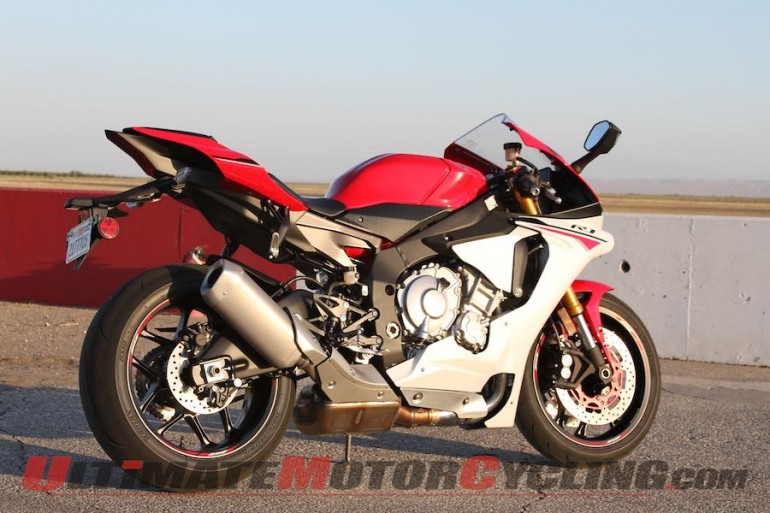 2015 Yamaha YZF-R1 Test | First Impressions from the Track