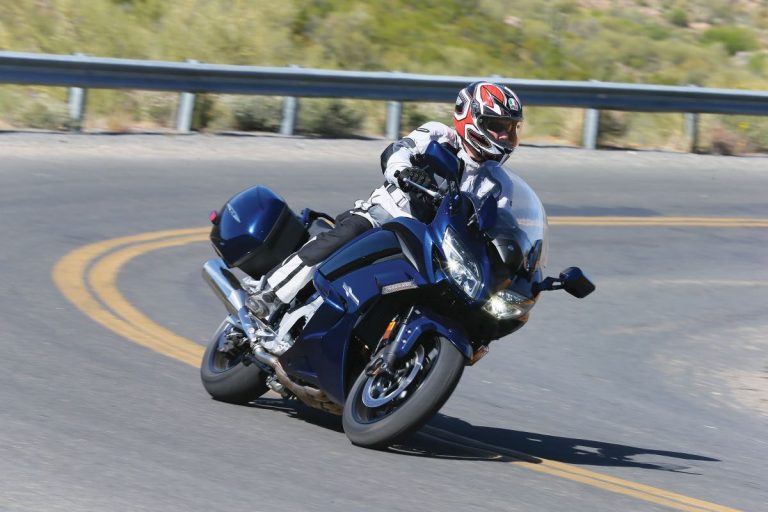 2016 Yamaha FJR1300ES Review | The Magic Number is 6