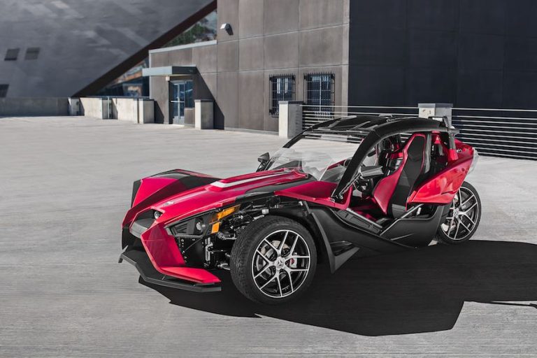 2017 Polaris Slingshot Amps Up the Options - Meet the SLR