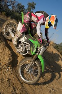 2017 Kawasaki KLX140G Review - Drop-off