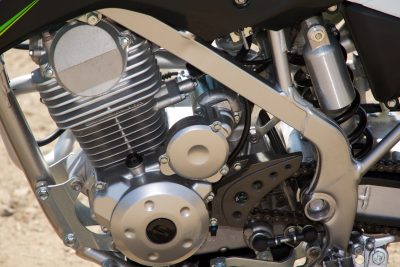 2017 Kawasaki KLX140G Review - engine