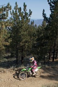 2017 Kawasaki KLX140G Review - dirt bike
