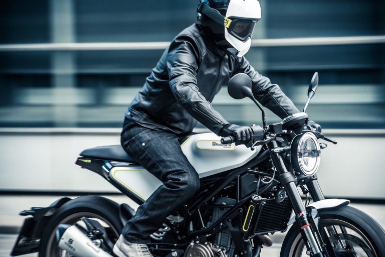Husqvarna Vitpilen 401 and Svartpilen 401 First Look | 9 Fast Facts