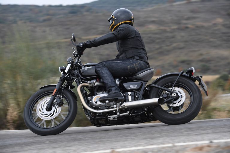 2017 Triumph Bonneville Bobber Review | Back To Basics
