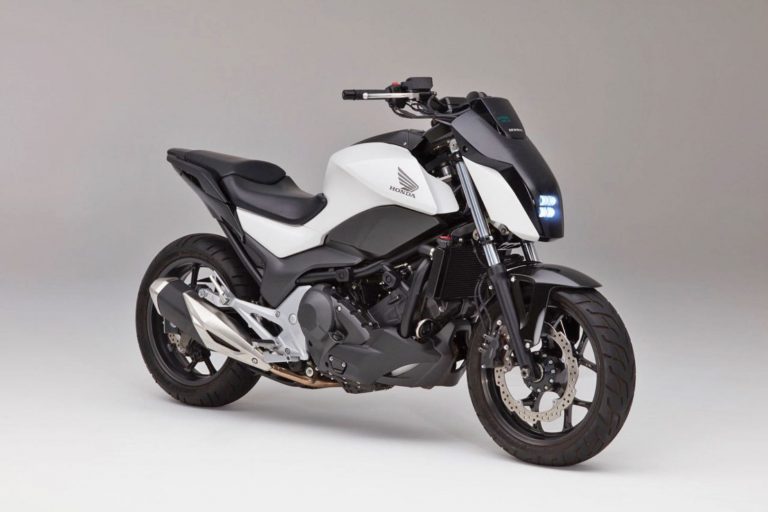 Honda Riding Assist Debuts at CES: Self-Balancing Motorcycle