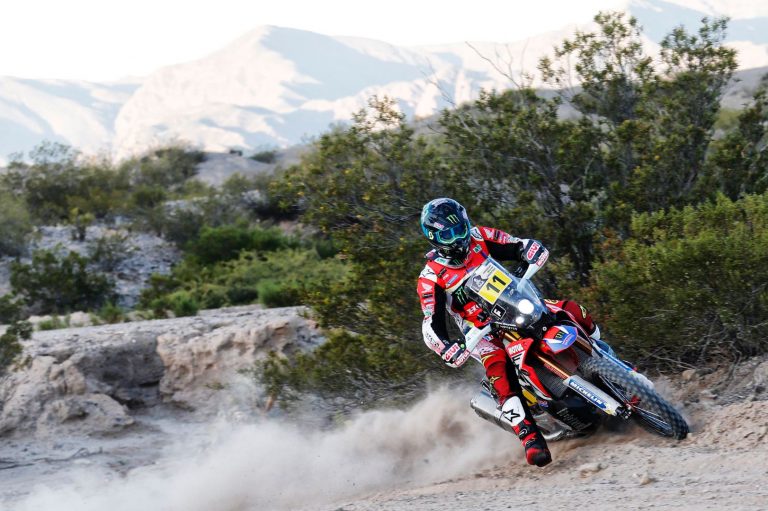 2017 Dakar Rally Stage 3, Motorcycles: Honda’s Barreda Takes Lead (Video)