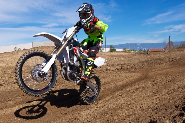 2017 Yamaha YZ450F test