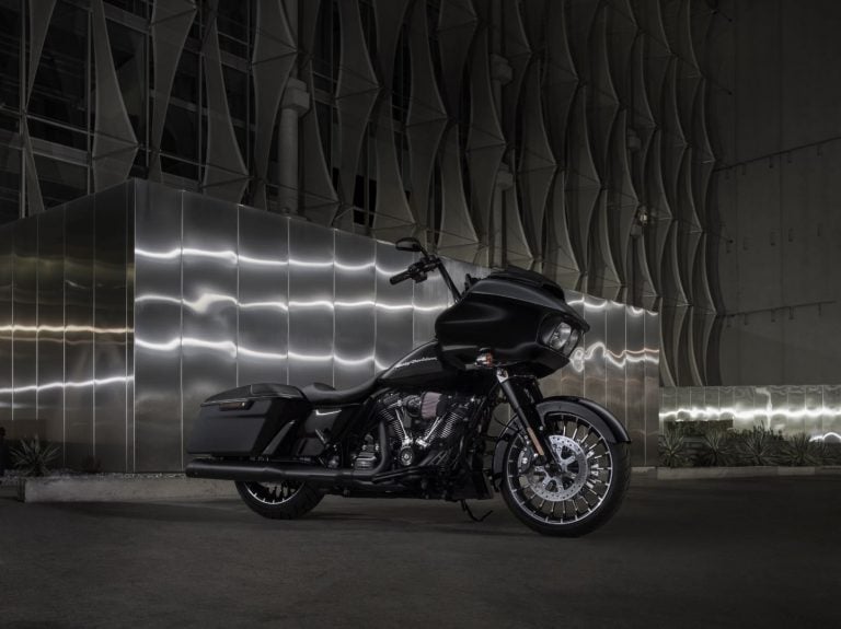 2017 Harley-Davidson Road Glide Special Buyer’s Guide | Specs & Price