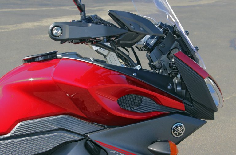 2015-2017 Yamaha FJ-09 HeliBars Released