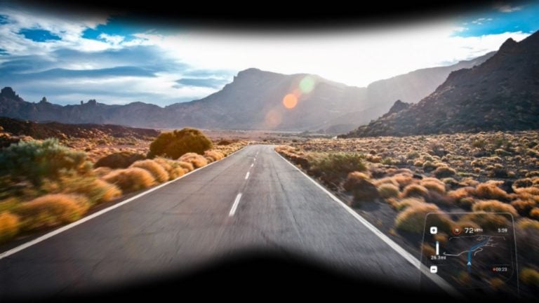 NUVIZ Starts Shipping Head-Up Display for Motorcyclists