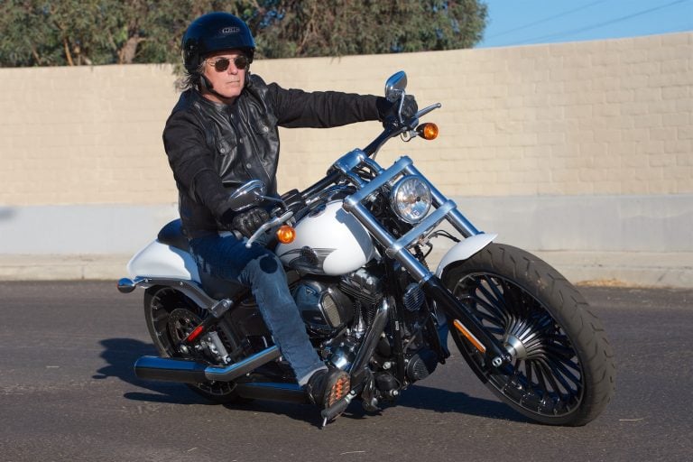 2017 Harley-Davidson Softail Breakout Review | Go Straight, Young Man