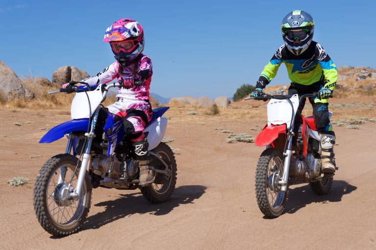 2017 Honda CRF110F vs. Yamaha TT-R110E Comparison | Kids Motorcycles