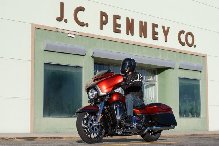 2018 Harley-Davidson CVO Street Glide Review | 12 Fast Facts