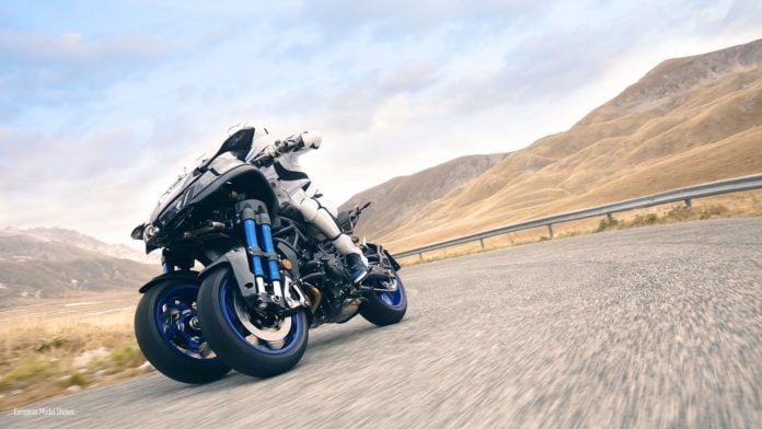 Yamaha Niken 3-Wheeler lean