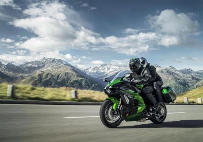 2018 Kawasaki H2 SX SE cruise control