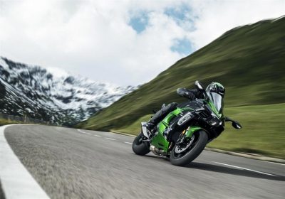 2018 Kawasaki H2 SX SE specs