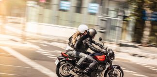 2018 Kawasaki Z900RS Unveiled in America | 12 Fast Facts 2018 Kawasaki Z900RS two up