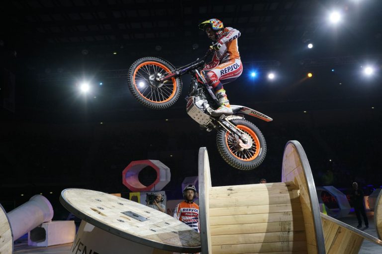 2018 X-Trial: 11-Time Champ Toni Bou Claims Round 1 in France