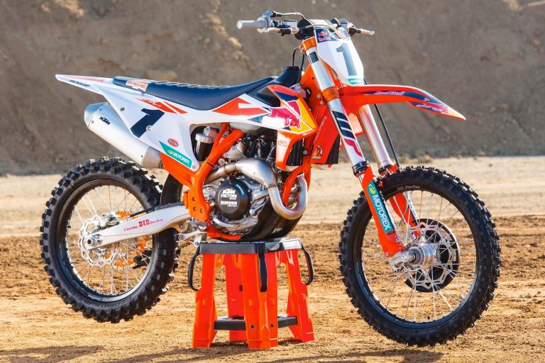 けいてぃー。様 2018 KTM 450 SX-F Factory Edition First Look | 9 Fast Facts