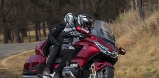 2018 Honda Gold Wing Tour DCT Review | 34 Fast Facts 2018 Honda Gold Wing Tour DCT Review dealerships