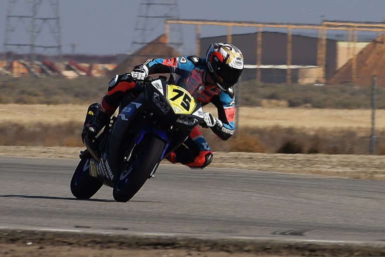 Dylan Deutschlander: Graves Yamaha R3 Racer