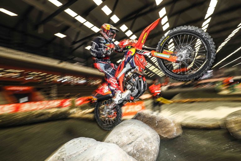 KTM’s Cody Webb Wins 2018 SuperEnduro Title in Sweden (Video)