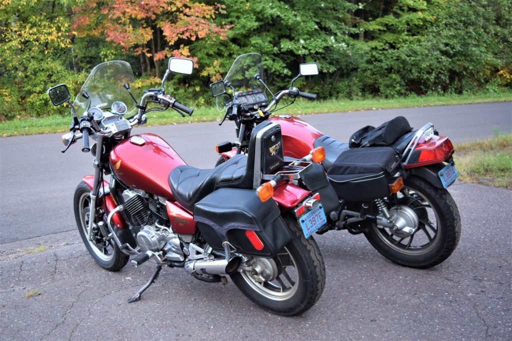 Slipstreamer Spitfire Windshield Review (Universal Motorcycle Windscreen)