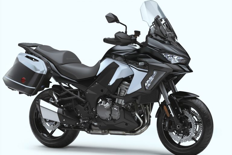 2019 Kawasaki Versys 1000 SE LT+ First Look (11 Fast Facts)