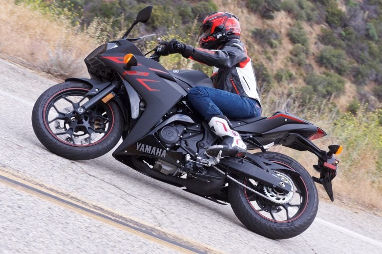 2015-2018 Yamaha YZF-R3: Double Recall Issued