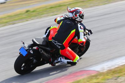 2019 KTM 790 Duke pr9icing