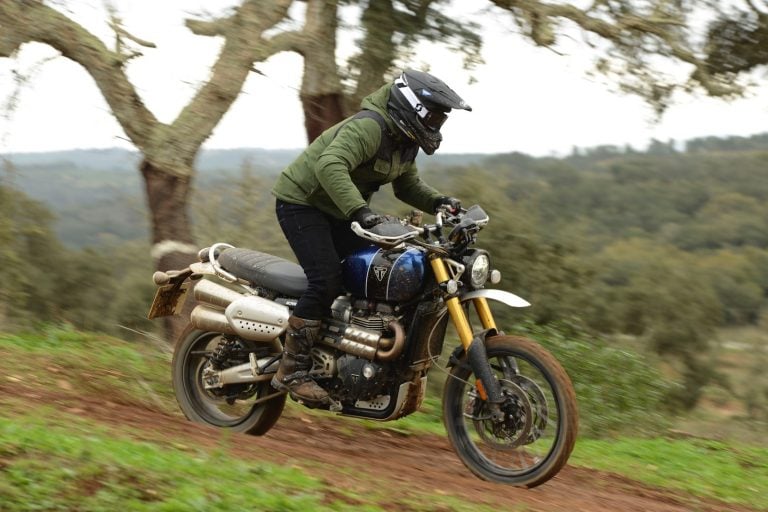 2019 Triumph Scrambler 1200 XE and XC Test (On- and Off-Road)