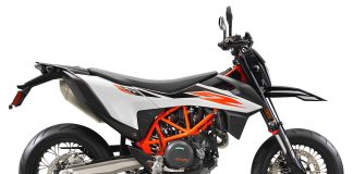 First Look: 2019 KTM 690 SMC R (13 Fast Facts) 2019 KTM 690 SMC R First Look: MSRP and Price