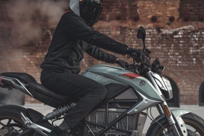 2019 Zero SR/F riding stance