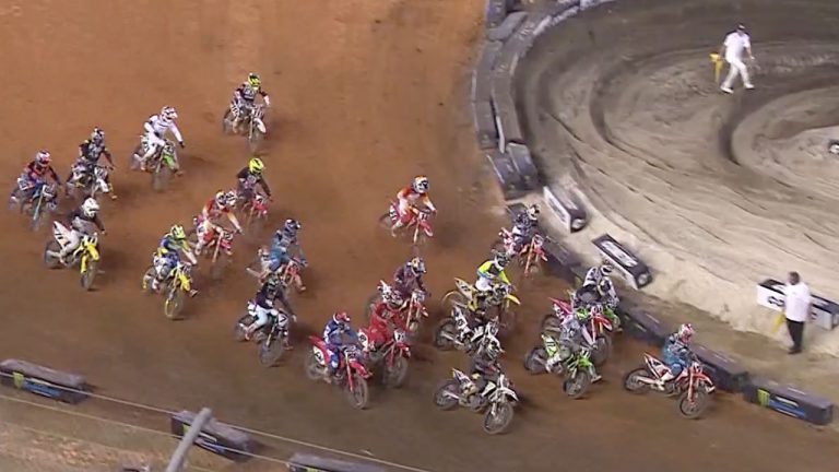 2019 Daytona Supercross Results and Coverage - Baggett holeshot start