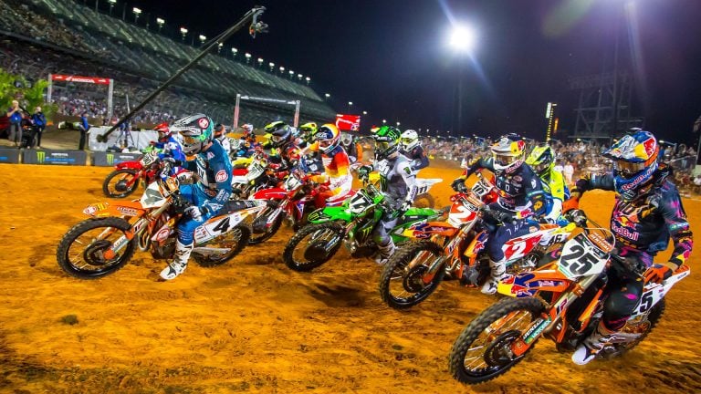 2019 Indianapolis Supercross Preview - start