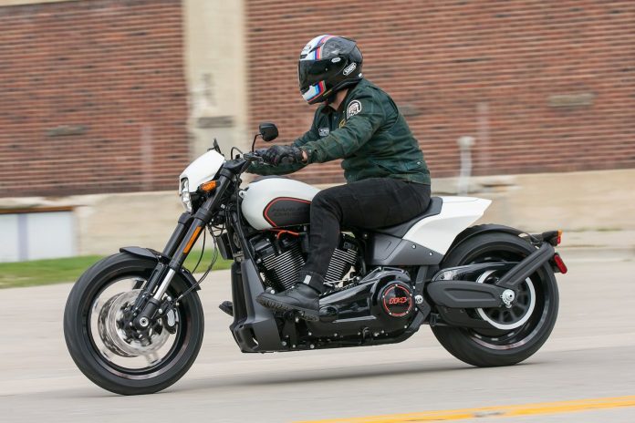 2019 Harley-Davidson Test Rides FXDR 114