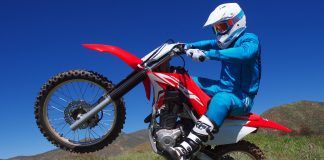 2019 Honda CRF250F Review (17 Fast Facts) 2019 Honda CRF250F wheelie