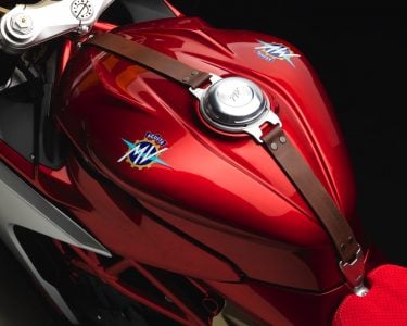 MV Agusta Superveloce 800 Wins Concorso - tank