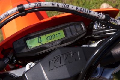 EXC-F gauges