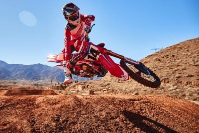Cole Seely Out: Scrub