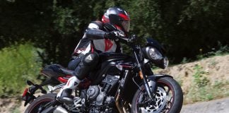 2019 Triumph Street Triple R Review 2019 Triumph Street Triple Test