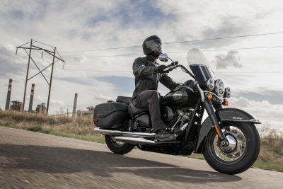 2020 Harley-Davidson Heritage Classic - riding