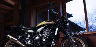 Dunlop TT100 GP Radial Motorcycle Tire First Look