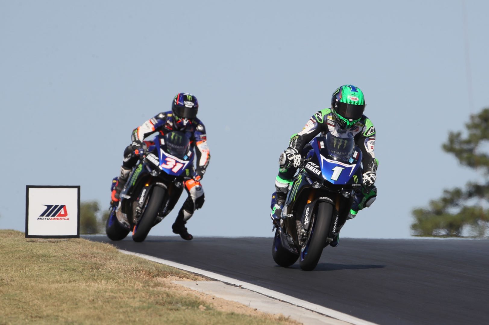 Cameron Beaubier Claims 4th MotoAmerica Superbike Title on R1