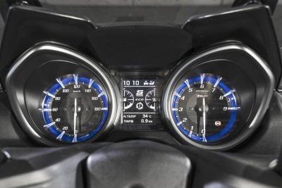 2020 Yamaha TMax - dash