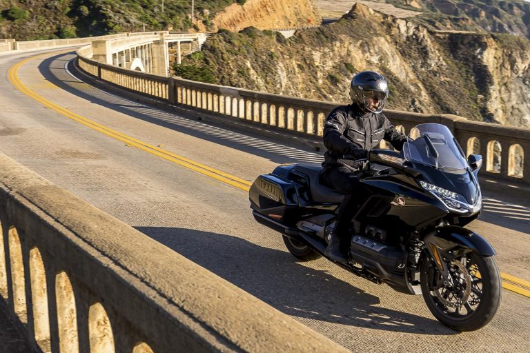 Shoei J-Cruise II Motorcycle Helmet First Look (9 Fast Facts)