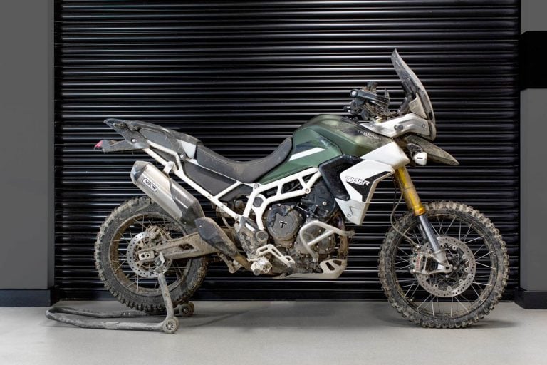 James Bond Triumph: Tiger 900 and Scrambler 1200 in New Movie